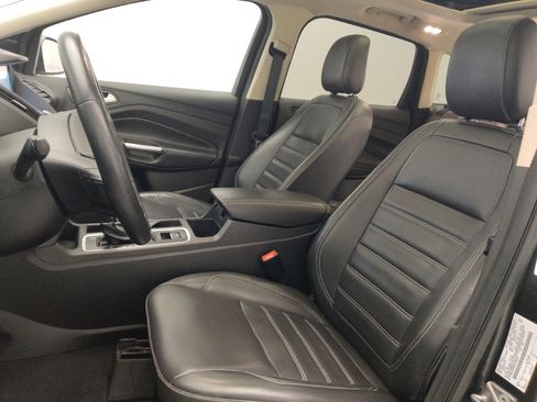 Used 2019 Ford Escape SEL image 17