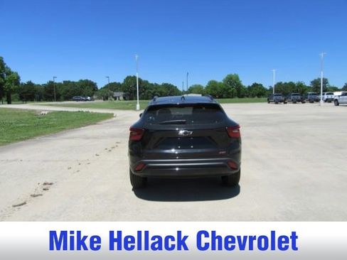New 2026 Chevrolet Trax RS w/ Driver Confidence Package FWD image 6