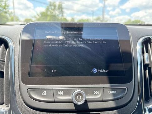 Used 2023 Chevrolet Equinox RS FWD image 18