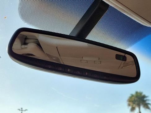 Used 2015 Toyota Sequoia Platinum image 26