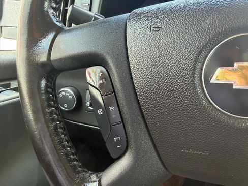 Used 2022 Chevrolet Express 2500 w/ Driver Convenience Package RWD image 19