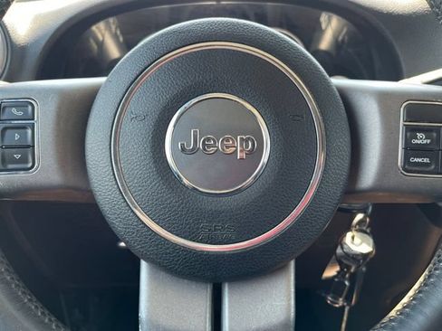 Used 2016 Jeep Wrangler Unlimited Sport AWD/4WD image 5