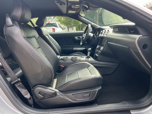 Used 2022 Ford Mustang Premium image 20