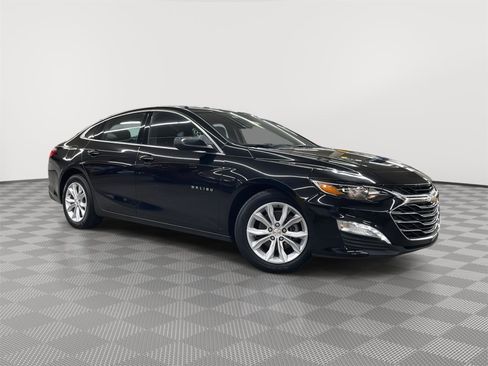 Used 2024 Chevrolet Malibu LT image 2