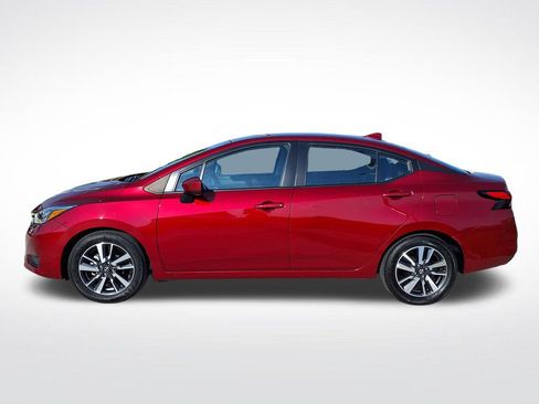 Used 2025 Nissan Versa SV FWD image 5