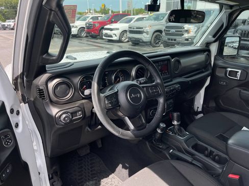 Used 2023 Jeep Wrangler Unlimited Sport AWD/4WD image 11