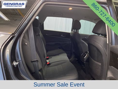 Used 2020 Kia Sorento LX w/ LX I4 Convenience Package AWD/4WD image 37