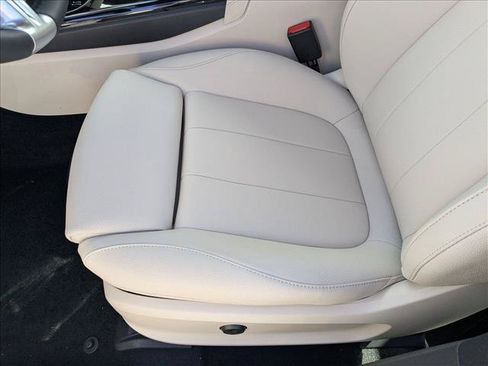 Used 2026 Mercedes-Benz CLA 250 image 4