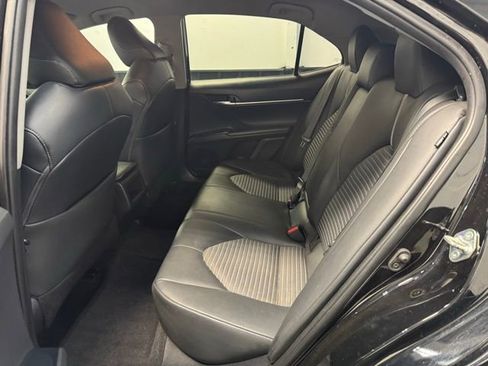 Used 2019 Toyota Camry SE image 28