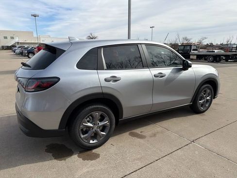 New 2026 Honda HR-V LX image 5