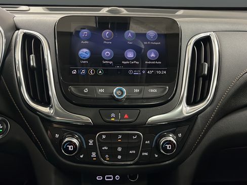 Used 2022 Chevrolet Equinox Premier AWD/4WD image 13
