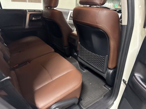 Used 2023 Toyota 4Runner Limited AWD/4WD image 34