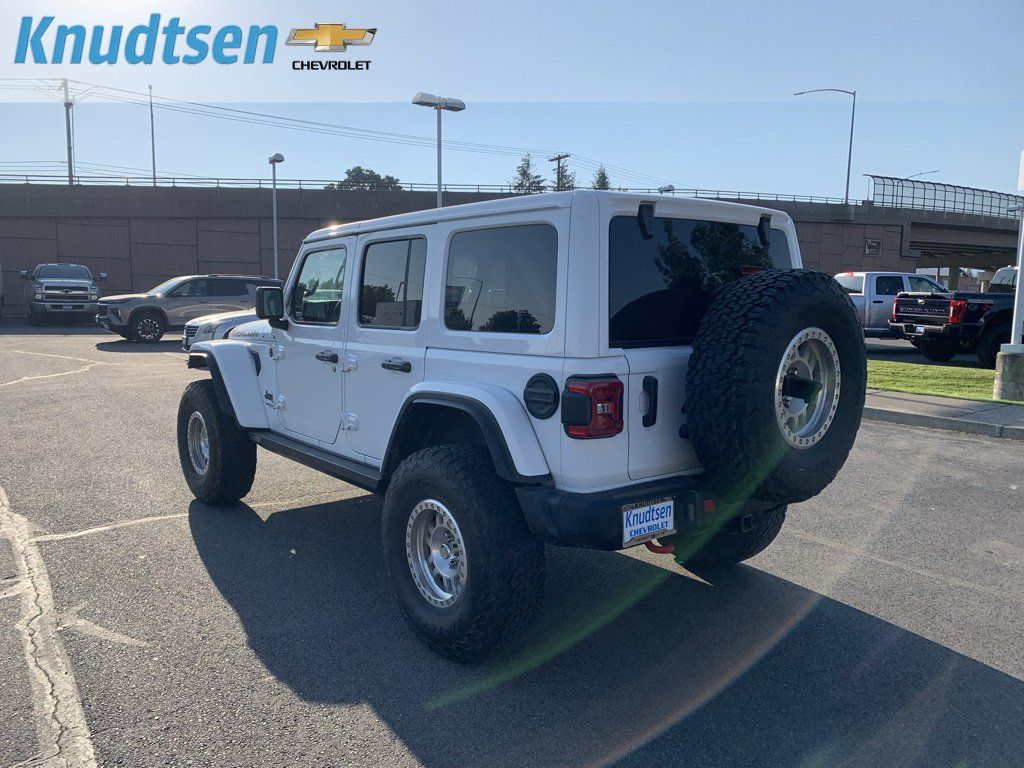 Used 2022 Jeep Wrangler Unlimited Rubicon w/ Xtreme Recon 35" Tire Package AWD/4WD image 5