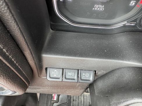 Used 2020 GMC Sierra 2500 Denali image 15