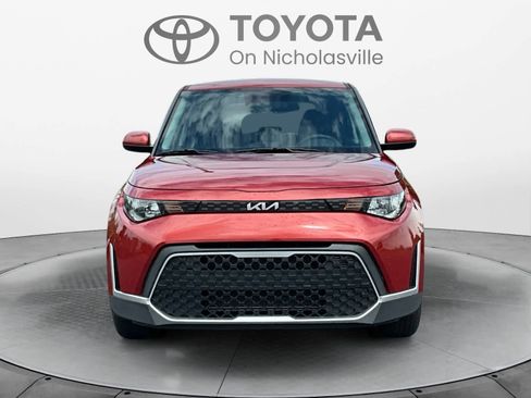 Used 2024 Kia Soul LX FWD image 9
