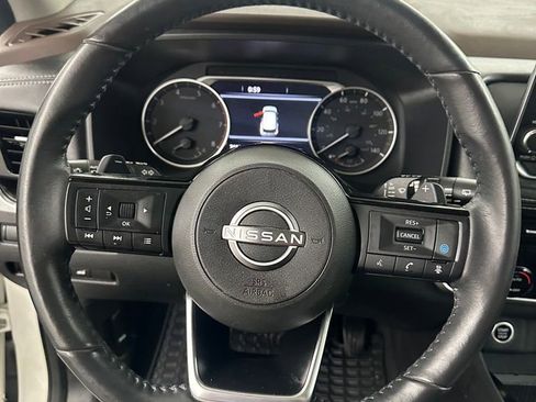 Used 2022 Nissan Rogue SV w/ SV Premium Package AWD/4WD image 15