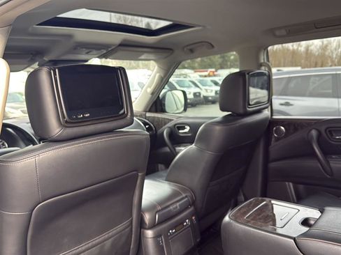 Used 2022 Nissan Armada Platinum w/ Captain's Chairs Package image 11