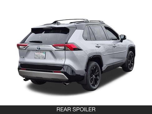 Used 2022 Toyota RAV4 XSE AWD/4WD image 9