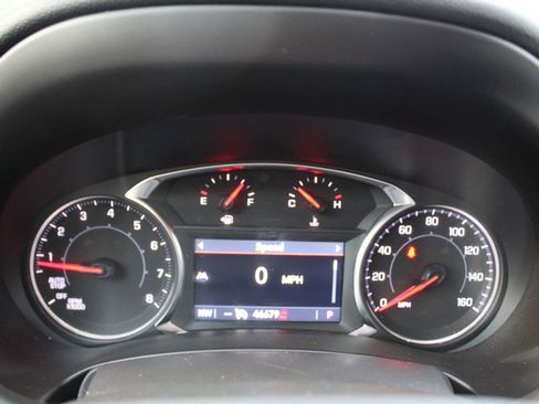 Used 2024 GMC Terrain SLT image 19