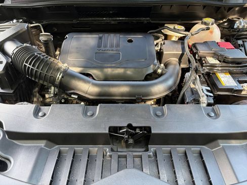 Used 2026 Chevrolet Blazer LT FWD image 28