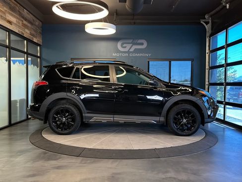 Used 2018 Toyota RAV4 Adventure AWD/4WD image 2