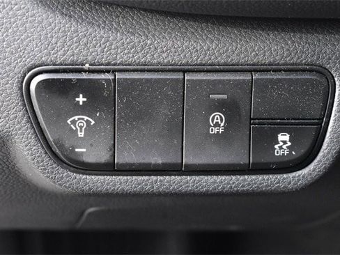 New 2025 Kia Seltos S image 21