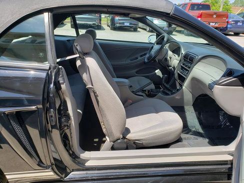 Used 2000 Ford Mustang Convertible RWD image 15