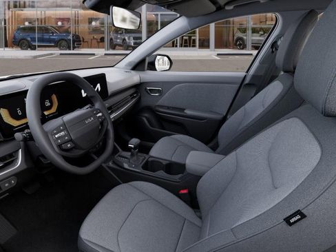 New 2026 Kia K4 LXS image 17