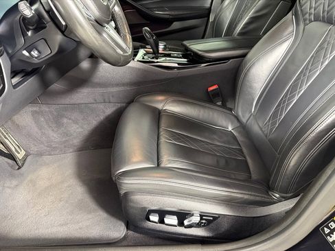 Used 2019 BMW M550i xDrive AWD/4WD image 13