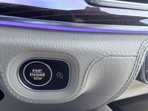 Used 2023 Mercedes-Benz GLS 580 4MATIC image 23