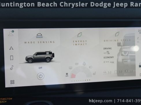 Used 2023 Land Rover Defender 110 SE image 27