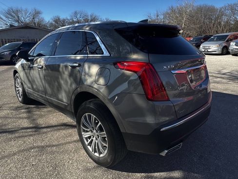 Used 2017 Cadillac XT5 Luxury w/ Driver Awareness Package image 6