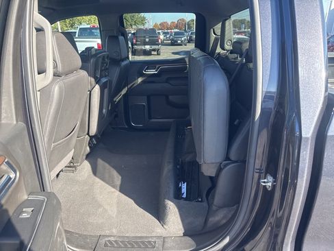 Used 2024 GMC Sierra 1500 SLT image 33