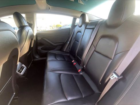 Used 2018 Tesla Model 3 Long Range RWD image 24