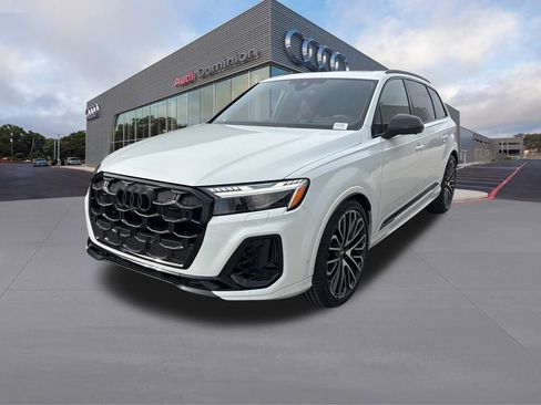 Used 2025 Audi SQ7 Prestige w/ Prestige Package image 1