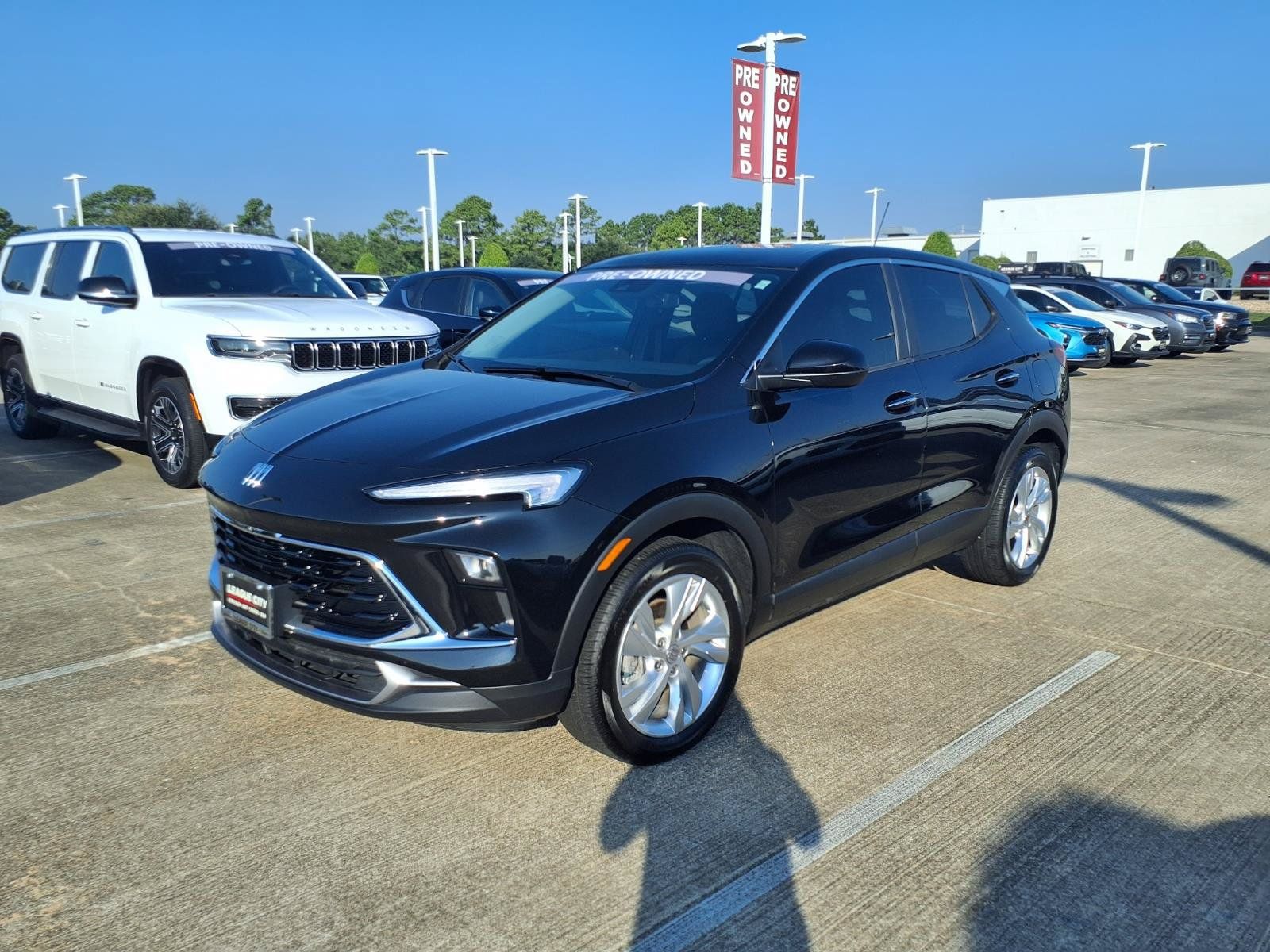 Used 2025 Buick Encore GX Preferred FWD image 3