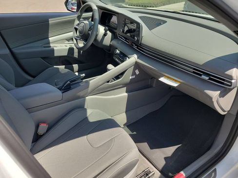 New 2026 Hyundai Elantra Sport FWD image 19