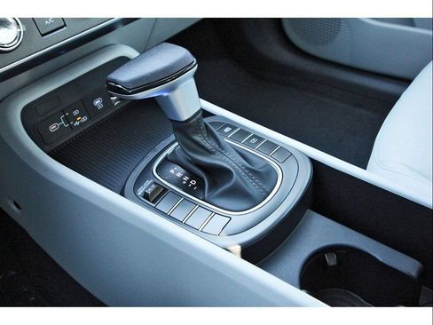 Certified 2026 Hyundai Kona SE FWD image 17