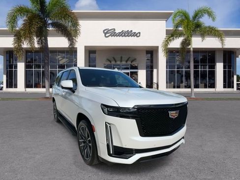 Certified 2022 Cadillac Escalade Sport RWD image 3