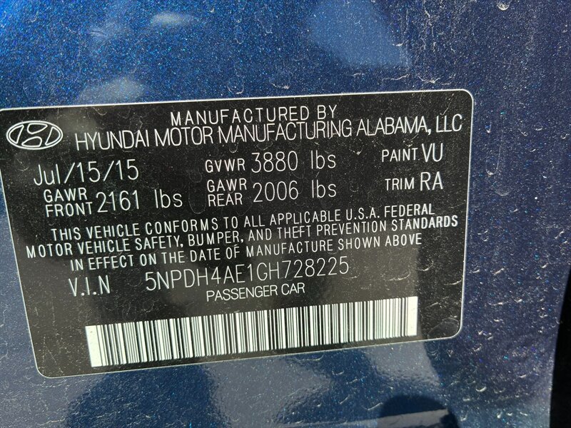 Used 2016 Hyundai Elantra SE w/ Option Group 02 FWD image 17