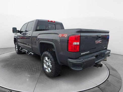Used 2016 GMC Sierra 3500 Denali w/ Duramax Plus Package image 2
