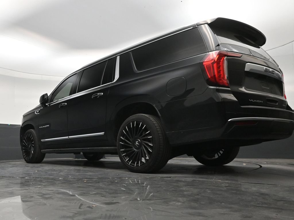 Used 2023 GMC Yukon XL SLT w/ SLT Luxury Package RWD image 22