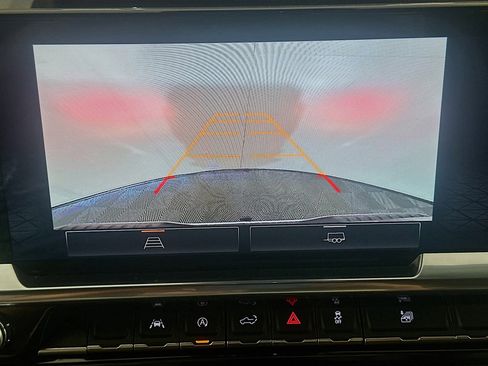 Used 2024 GMC Sierra 1500 Elevation image 22