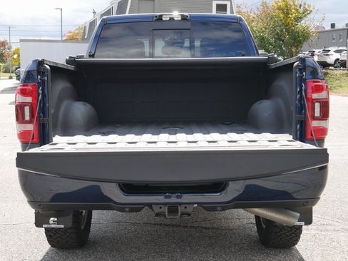 Used 2024 RAM 2500 Limited image 12