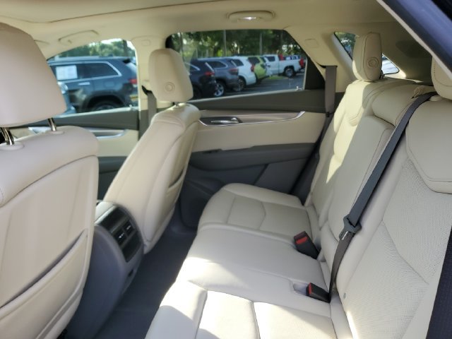 Certified 2017 Cadillac XT5 Luxury w/ Driver Awareness Package FWD image 14