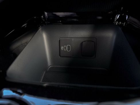 New 2026 Ford Explorer Platinum image 11