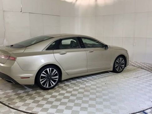 Used 2017 Lincoln MKZ Reserve w/ Climate Package AWD/4WD image 3