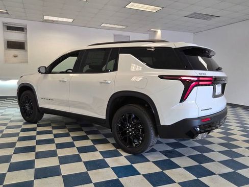 New 2026 Chevrolet Traverse LT w/ Midnight/Sport Edition image 5