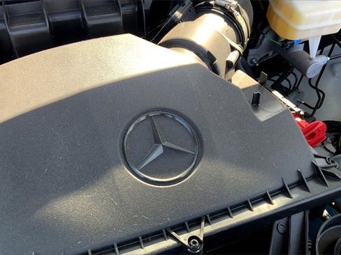 Used 2024 Mercedes-Benz Sprinter 2500 image 27