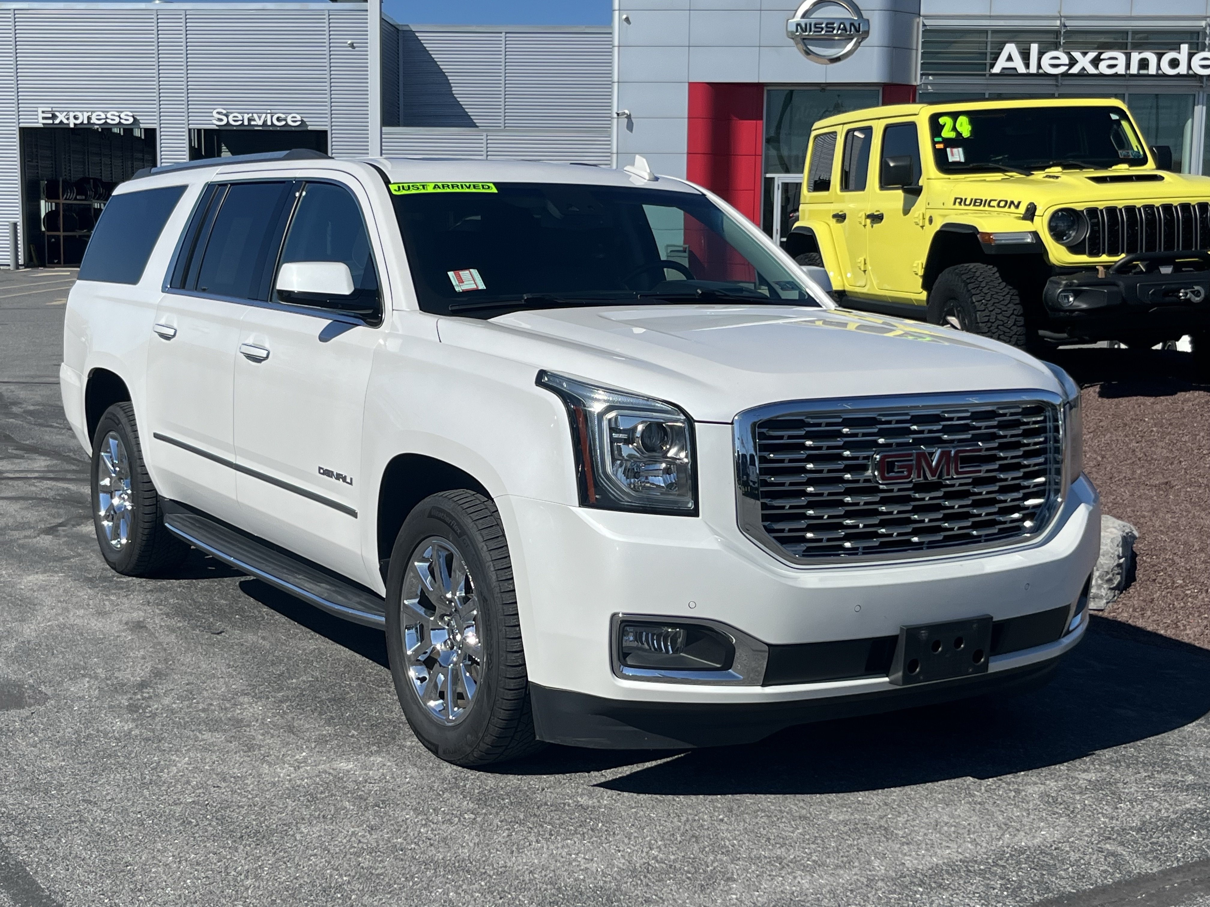 Used 2019 GMC Yukon XL Denali w/ Open Road Package AWD/4WD image 1